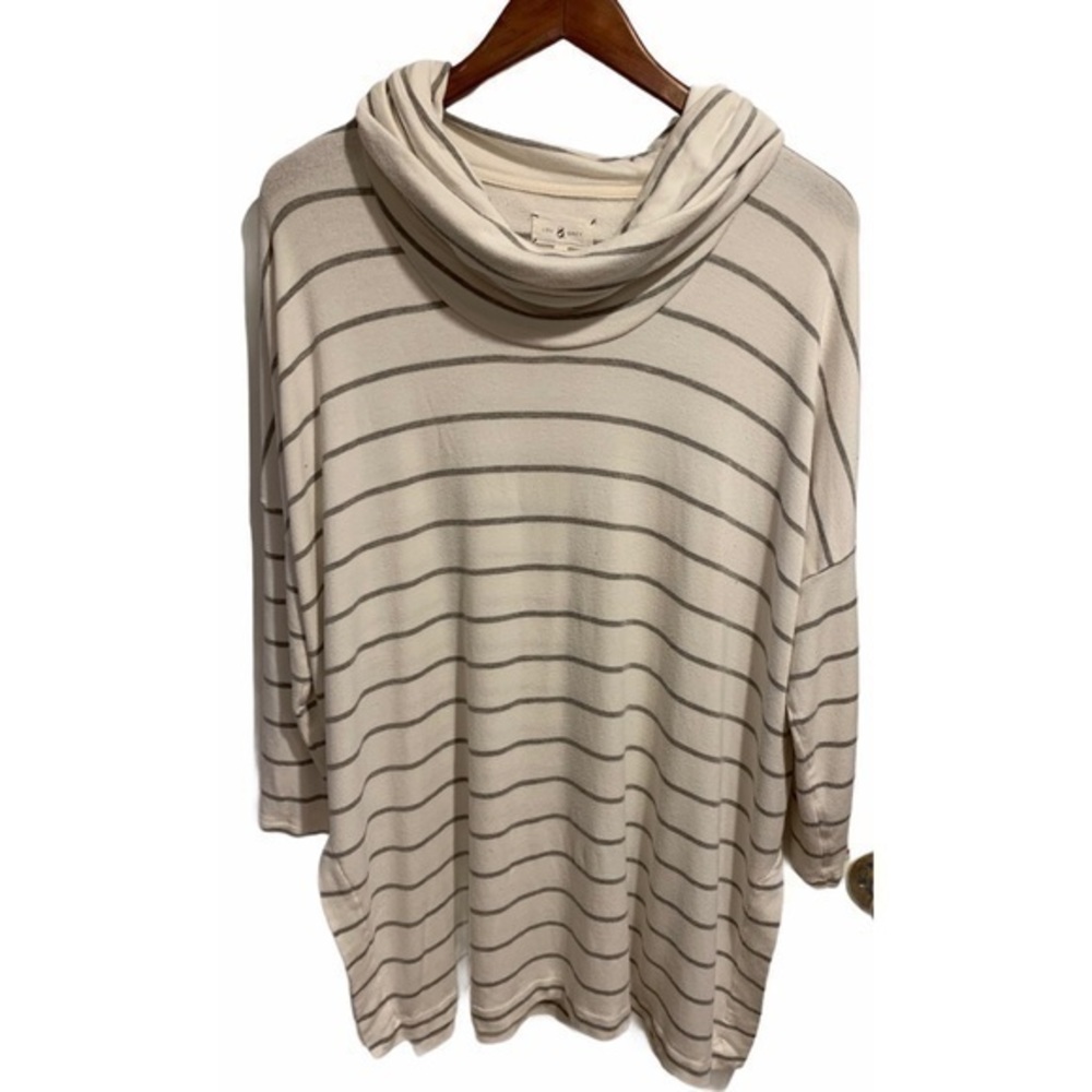 Lou & Grey Cowl neck 3/4 sleeve tunic blou…